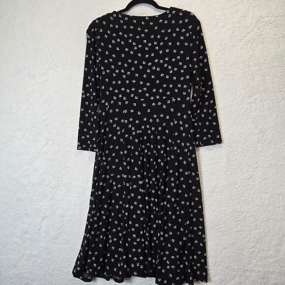 LRL Fit Flare Dress Sz 8 F Black Geometric Print V Neck Officecore Chic Midi - Picture 6 of 9